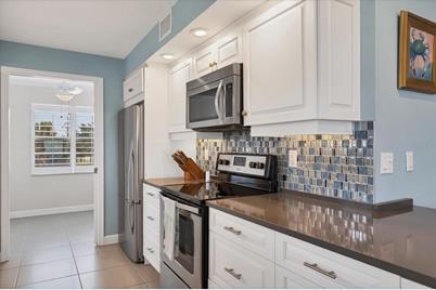 4325 Gulf Of Mexico Drive #208, Longboat Key, FL 34228 - Photo 15