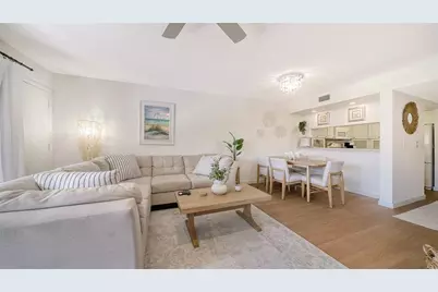 4616 Ringwood Meadow #20, Sarasota, FL 34235 - Photo 11