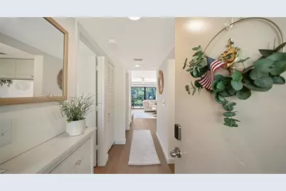 4616 Ringwood Meadow #20, Sarasota, FL 34235 - Photo 5