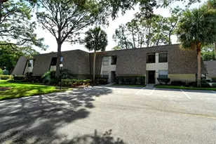 4616 Ringwood Meadow, Sarasota, FL 34235 - Photo 3