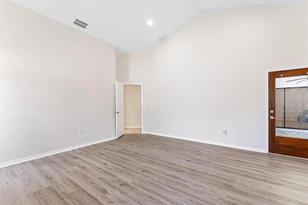 1302 83rd St NW, Bradenton, FL 34209 - Photo 3