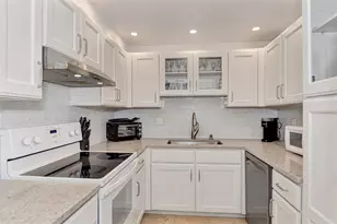 5855 Midnight Pass Rd, Sarasota, FL 34242 - Photo 23