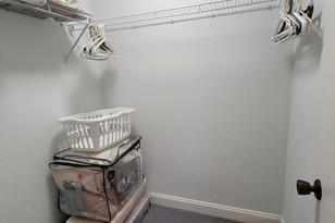 1046 W Peppertree Ln, Sarasota, FL 34242 - Photo 19