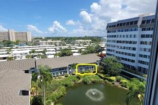 1046 W Peppertree Ln, Sarasota, FL 34242 - Photo 3