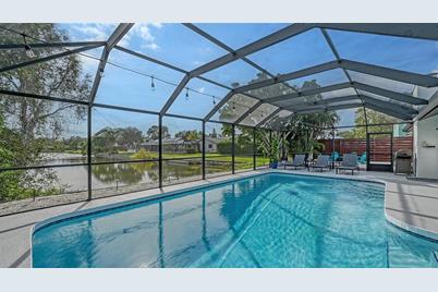 3924 Helene Street, Sarasota, FL 34233 - Photo 45