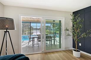 3924 Helene St, Sarasota, FL 34233 - Photo 11