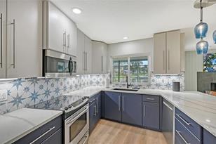 3924 Helene St, Sarasota, FL 34233 - Photo 21