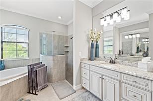 5623 Mulligan Way, Lakewood Ranch, FL 34211 - Photo 47