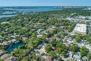 1817 Ivanhoe St, Sarasota, FL 34231 - Photo 3