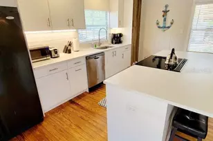 1817 Ivanhoe St, Sarasota, FL 34231 - Photo 5