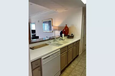 750 N Tamiami Trail #916, Sarasota, FL 34236 - Photo 17