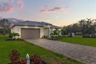 1695 SW Mariposa Dr - Photo 3