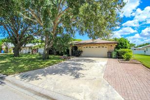 2807 67th St W, Bradenton, FL 34209 - Photo 3