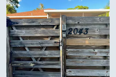 2043 Roselawn Street, Sarasota, FL 34231 - Photo 13