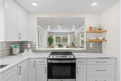 2641 Martin Street, Sarasota, FL 34237 - Photo 3