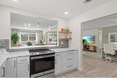 2641 Martin Street, Sarasota, FL 34237 - Photo 17