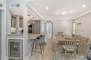 1601 Bayhouse Point Dr, Sarasota, FL 34231 - Photo 9