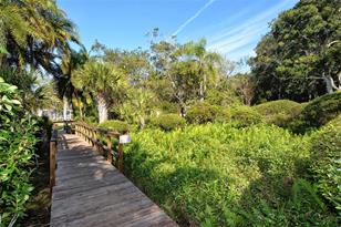 1601 Bayhouse Point Dr, Sarasota, FL 34231 - Photo 37