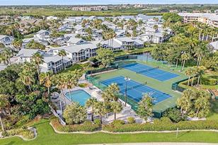 1360 Siesta Bayside Dr, Sarasota, FL 34242 - Photo 3