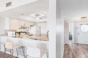 1360 Siesta Bayside Dr, Sarasota, FL 34242 - Photo 11