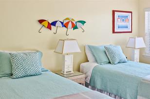 1241 Siesta Bayside Dr, Sarasota, FL 34242 - Photo 13