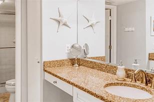 1272 Siesta Bayside Dr, Sarasota, FL 34242 - Photo 15