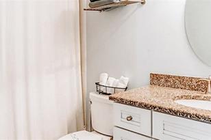 1272 Siesta Bayside Dr, Sarasota, FL 34242 - Photo 19