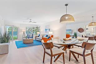 1204 Siesta Bayside Dr, Sarasota, FL 34242 - Photo 7