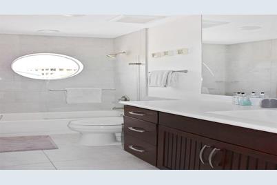 1305 Siesta Bayside Drive #1305-B, Sarasota, FL 34242 - Photo 13