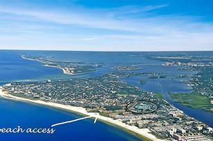 1327 Siesta Bayside Dr, Sarasota, FL 34242 - Photo 19