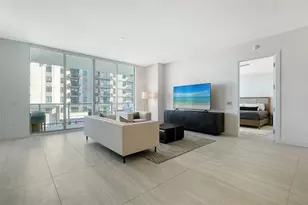 301 Quay Commons Dr, Sarasota, FL 34236 - Photo 7