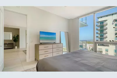 301 Quay Commons Drive #704, Sarasota, FL 34236 - Photo 23