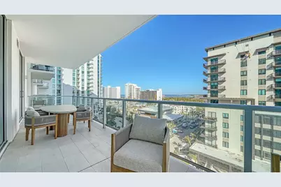 301 Quay Commons Drive #704, Sarasota, FL 34236 - Photo 13