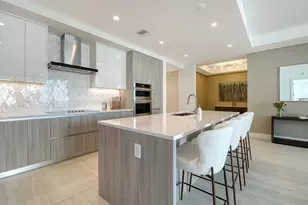 301 Quay Commons Dr, Sarasota, FL 34236 - Photo 19