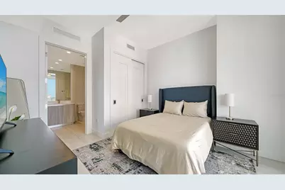 301 Quay Commons Drive #704, Sarasota, FL 34236 - Photo 29