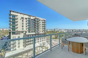 301 Quay Commons Dr, Sarasota, FL 34236 - Photo 15