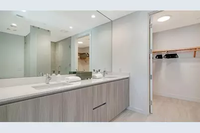 301 Quay Commons Drive #704, Sarasota, FL 34236 - Photo 33