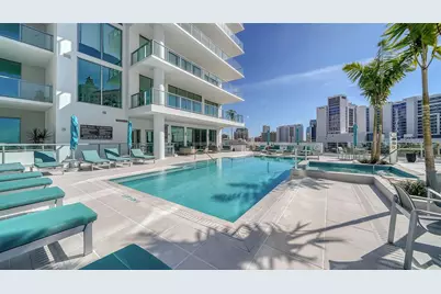 301 Quay Commons Drive #704, Sarasota, FL 34236 - Photo 57