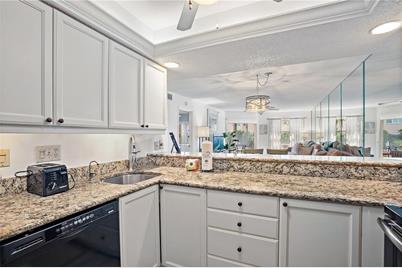 1374 Siesta Bayside Drive #1374-D, Sarasota, FL 34242 - Photo 15