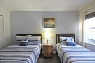 1260 Siesta Bayside Dr, Sarasota, FL 34242 - Photo 13