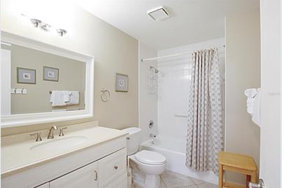 1260 Siesta Bayside Drive #1260-A, Sarasota, FL 34242 - Photo 15