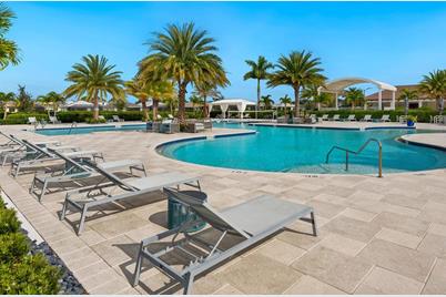 17822 Cresswind Terrace, Lakewood Ranch, FL 34211 - Photo 41