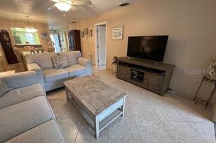 2666 Woodgate Ln, Sarasota, FL 34231 - Photo 3