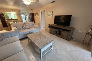 2666 Woodgate Ln, Sarasota, FL 34231 - Photo 5