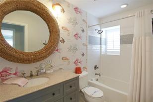 1339 Siesta Bayside Dr, Sarasota, FL 34242 - Photo 31