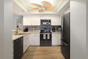 1339 Siesta Bayside Dr, Sarasota, FL 34242 - Photo 9