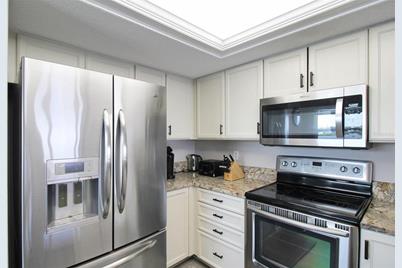 1389 Siesta Bayside Drive #1389-F, Sarasota, FL 34242 - Photo 17