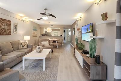 1326 Siesta Bayside Drive #1326-D, Sarasota, FL 34242 - Photo 21