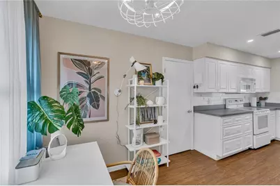 2449 Breakwater Circle, Sarasota, FL 34231 - Photo 17