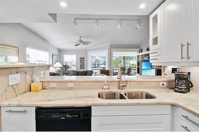 1343 Siesta Bayside Drive #1343-C, Sarasota, FL 34242 - Photo 15